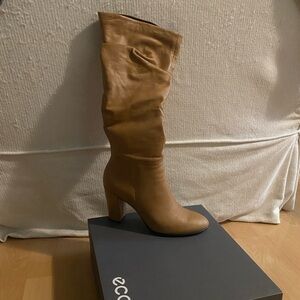 Ecco tan slouch boot size 41